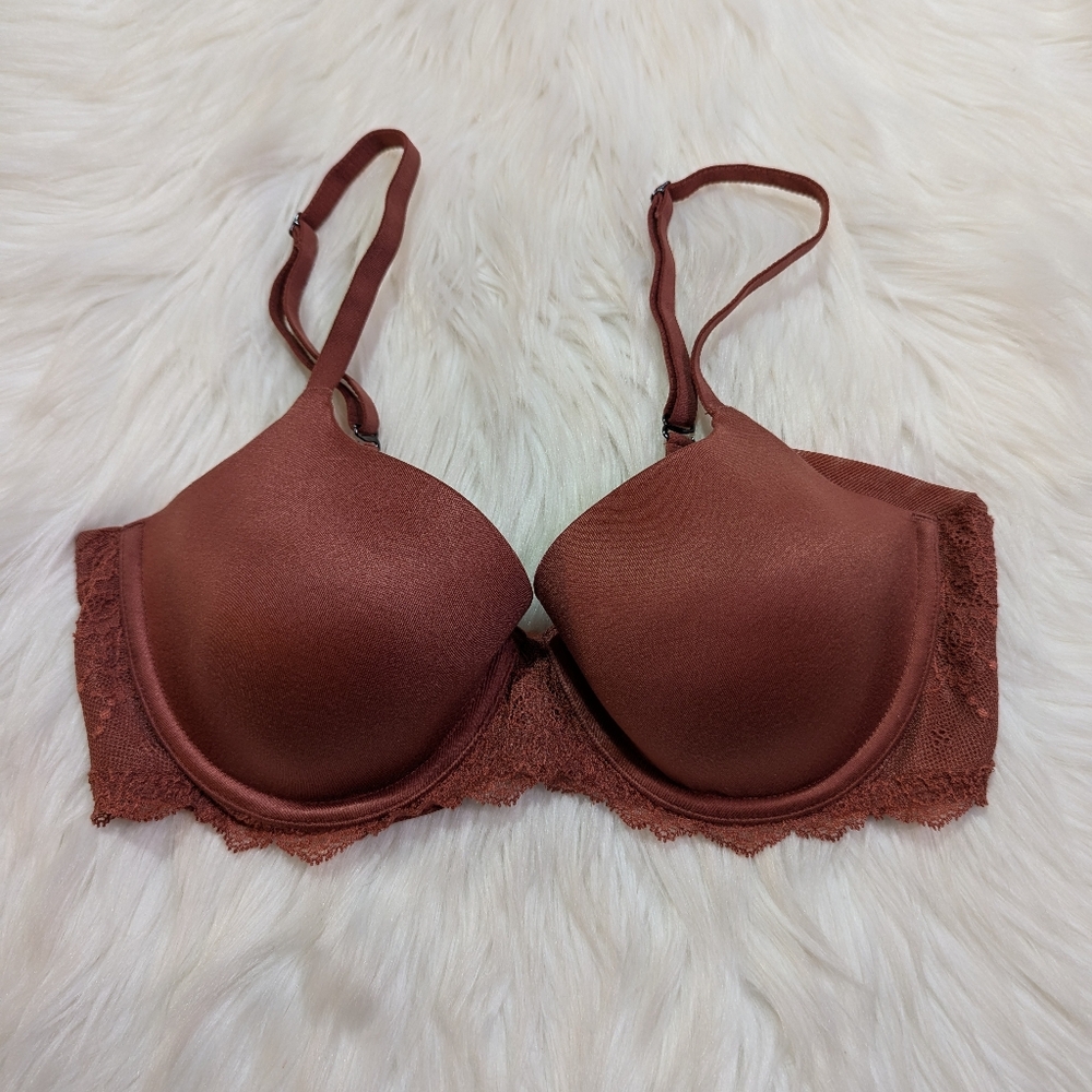 Spanx Undie-tectable Bra in Size 34C